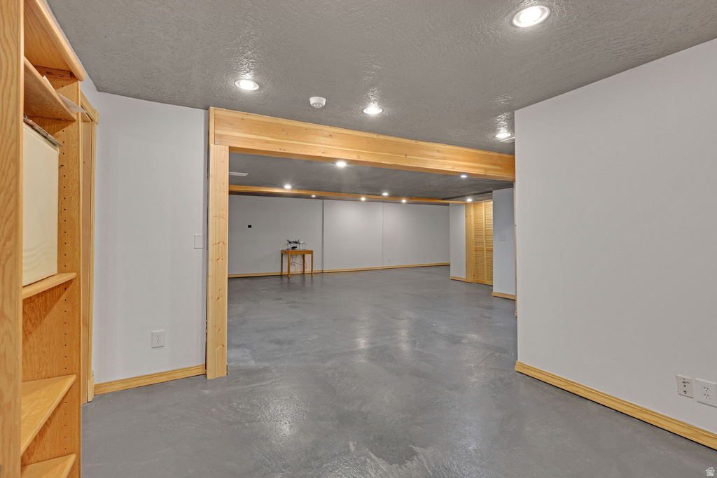 889 E BEN LOMOND AVE South Ogden, UT 84403