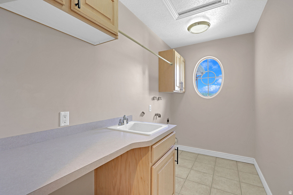 889 E BEN LOMOND AVE South Ogden, UT 84403