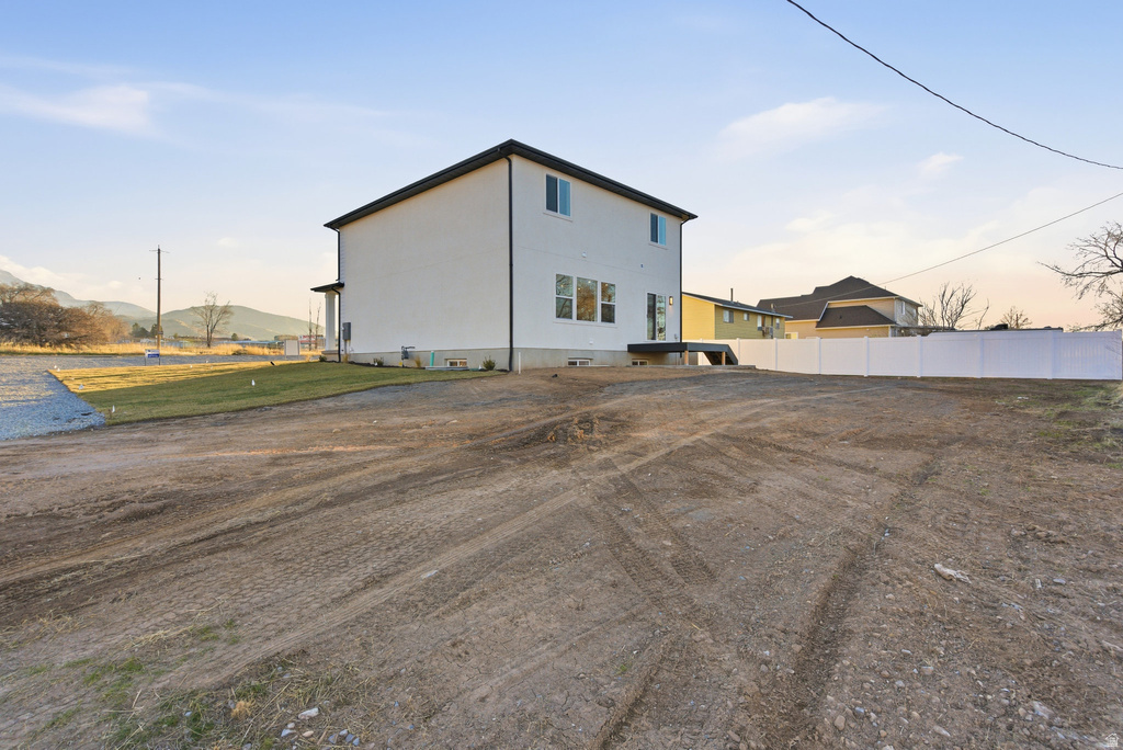 295 E 300 S Santaquin, UT 84655