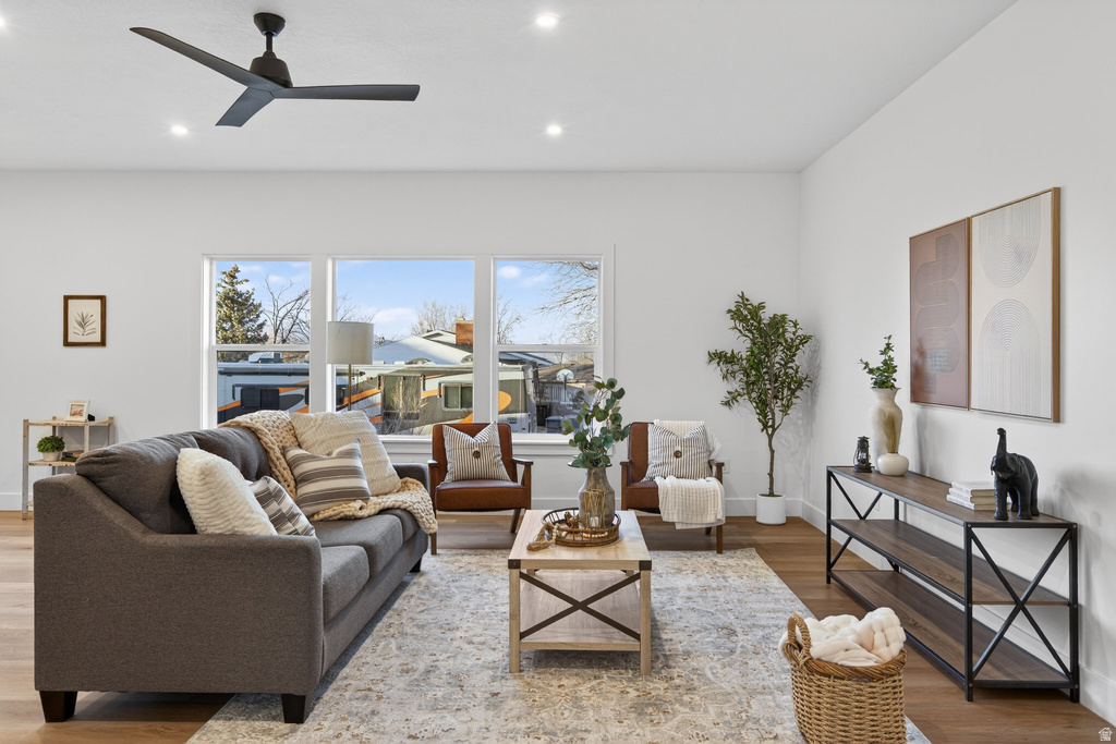 295 E 300 S Santaquin, UT 84655