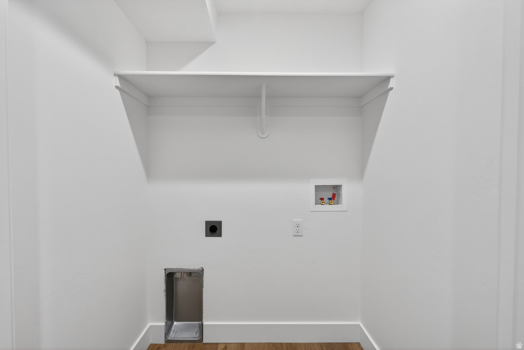 295 E 300 S Santaquin, UT 84655