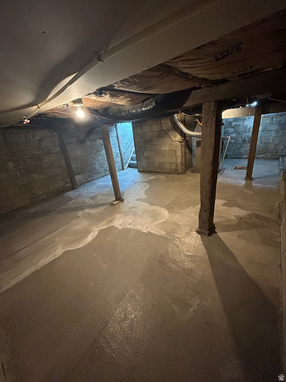 180 N 200 E Mona, UT 84645