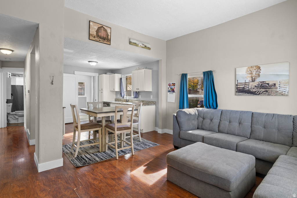 180 N 200 E Mona, UT 84645