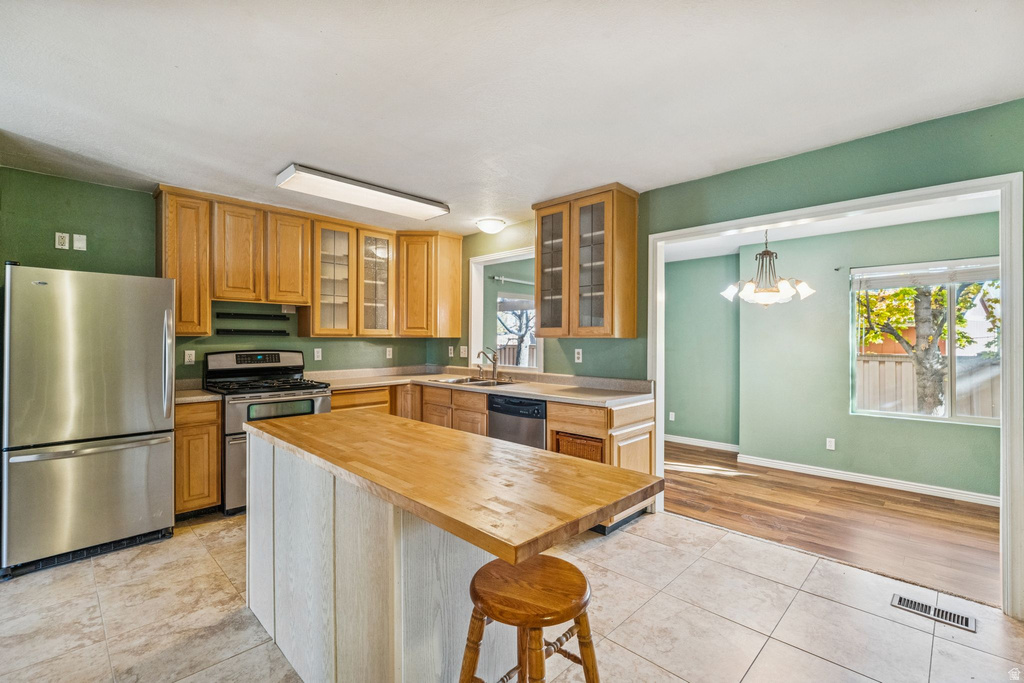 664 N 300 E Kaysville, UT 84037