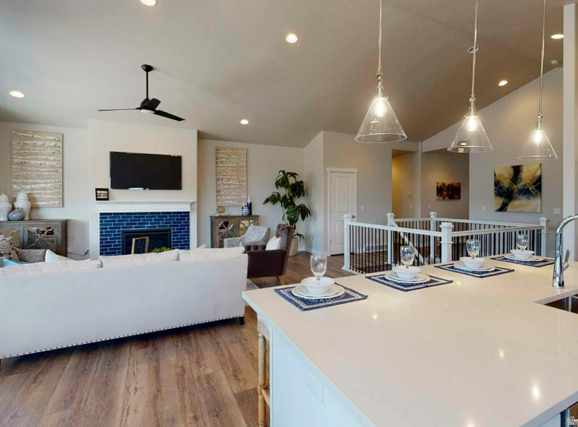 6098 W POLYNOMIAL WAY #202 Herriman, UT 84096