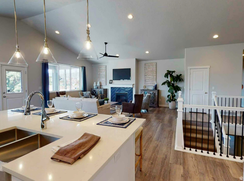 6098 W POLYNOMIAL WAY #202 Herriman, UT 84096