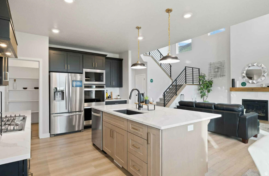 12868 S BIGWIG DR #210 Herriman, UT 84096