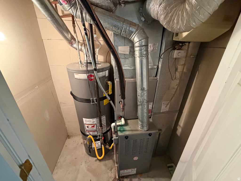 3671 S BROOK HOLLOW CT West Valley City, UT 84128