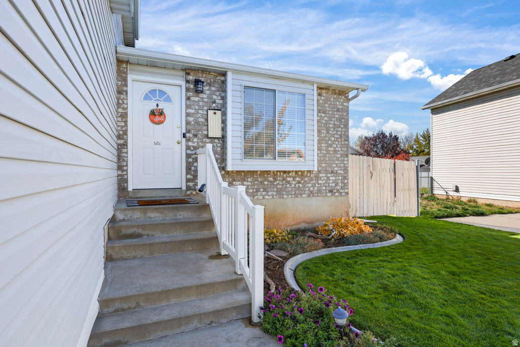 2835 W 4200 S Roy, UT 84067