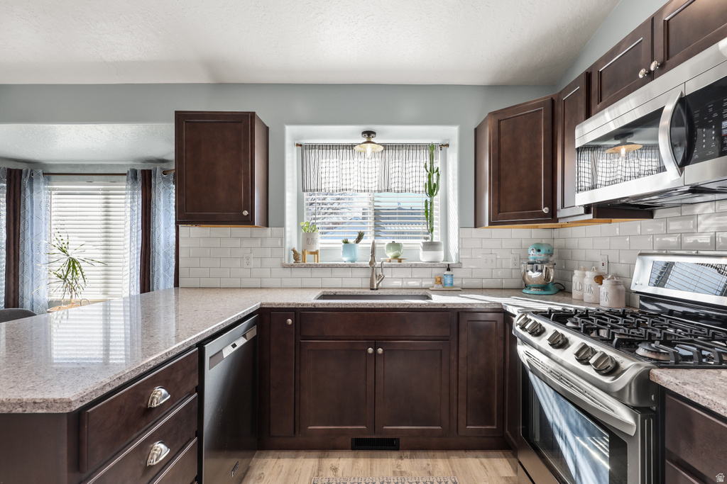 2835 W 4200 S Roy, UT 84067