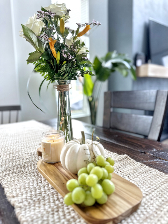 6831 W MEADOW GRASS DR South Jordan, UT 84009