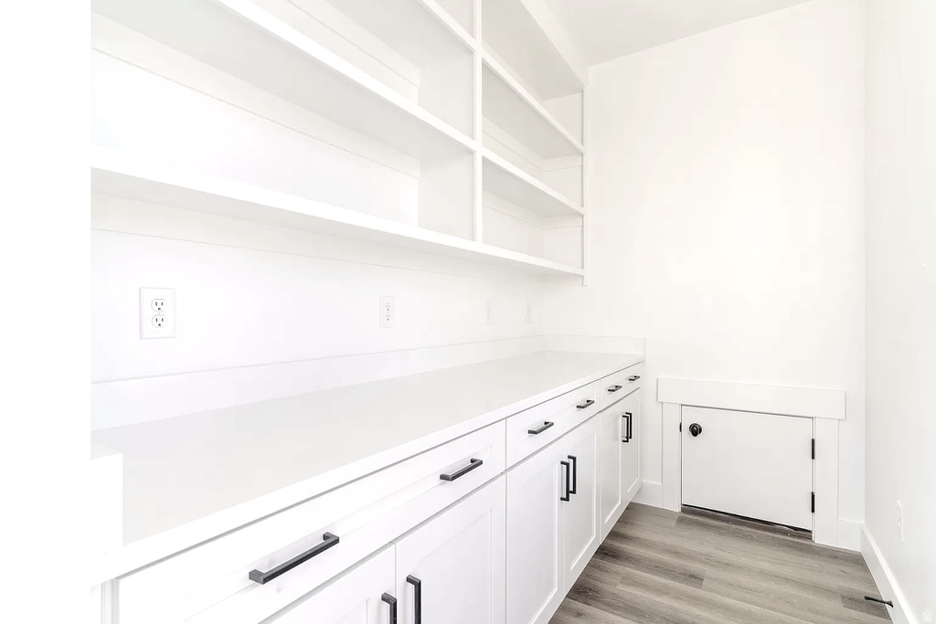 6831 W MEADOW GRASS DR South Jordan, UT 84009