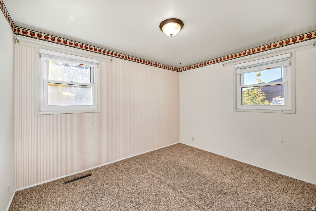 576 DOUGLAS DR Logan, UT 84341