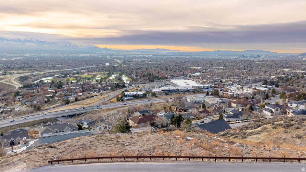 2438 S CANNON POINT DR Salt Lake City, UT 84109