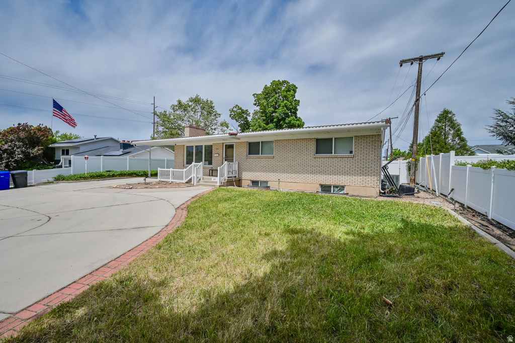 927 E 5650 S Murray, UT 84121