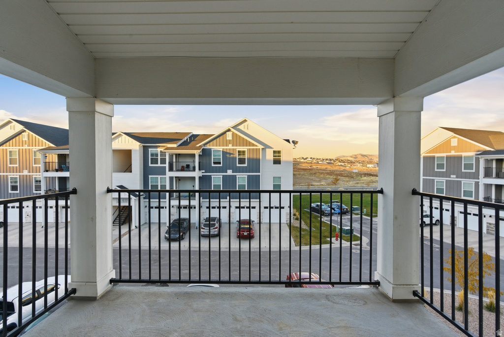 936 W BIG BEN LN #301 Saratoga Springs, UT 84045