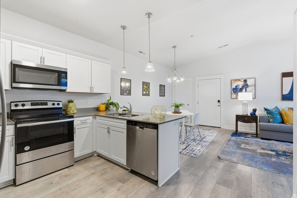 936 W BIG BEN LN #301 Saratoga Springs, UT 84045