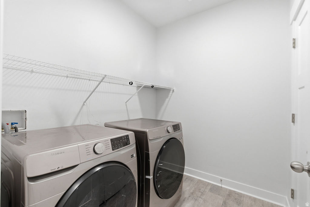 936 W BIG BEN LN #301 Saratoga Springs, UT 84045