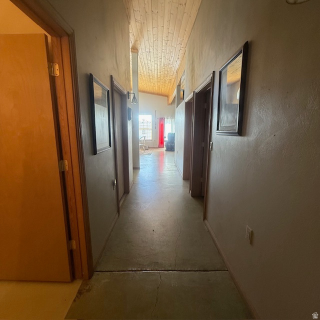 256 S 300 E Blanding, UT 84511