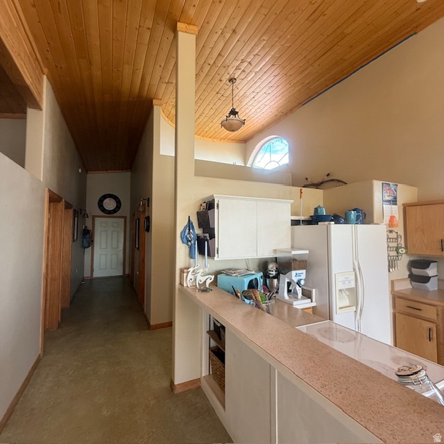 256 S 300 E Blanding, UT 84511