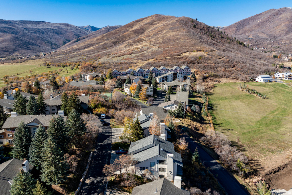 918 SCHNEITTER CIR Midway, UT 84049