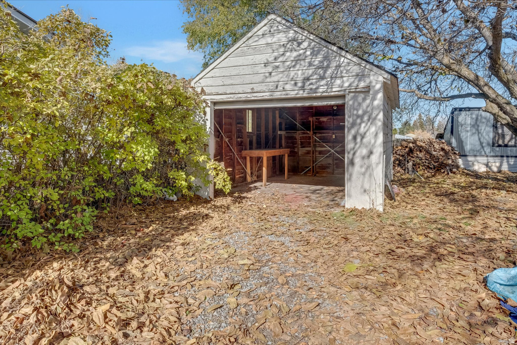 565 E 100 S Hyrum, UT 84319