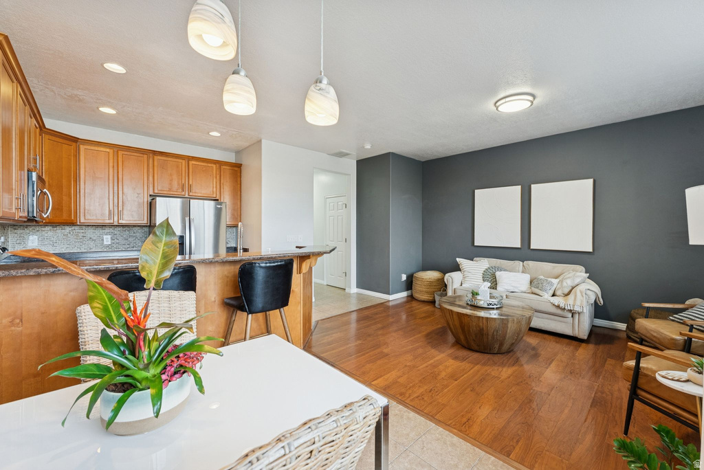 908 HALSTEAD DR North Salt Lake, UT 84054