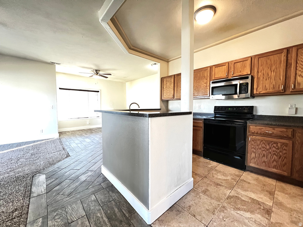 8404 S IVY SPRINGS LN West Jordan, UT 84081