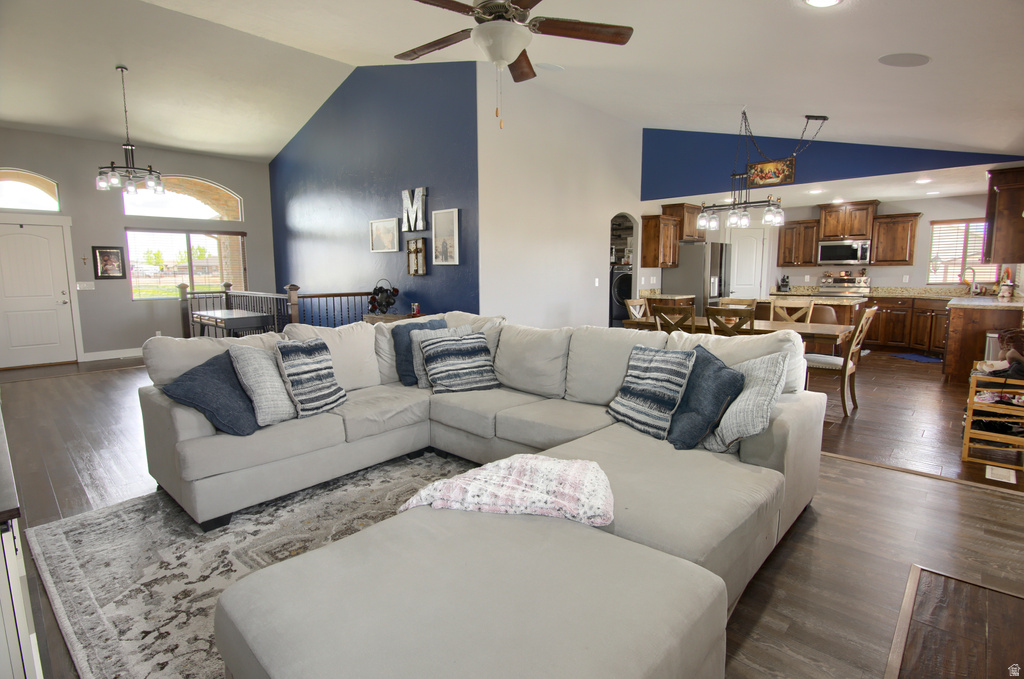 428 SADDLE RD Grantsville, UT 84029