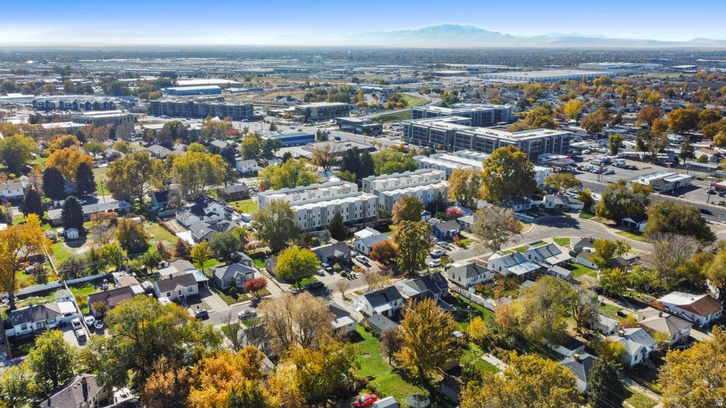 121 S LAKEVIEW DR Clearfield, UT 84015