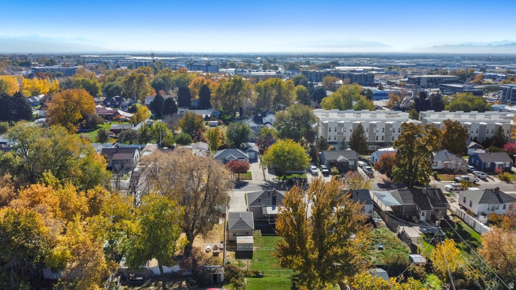 121 S LAKEVIEW DR Clearfield, UT 84015