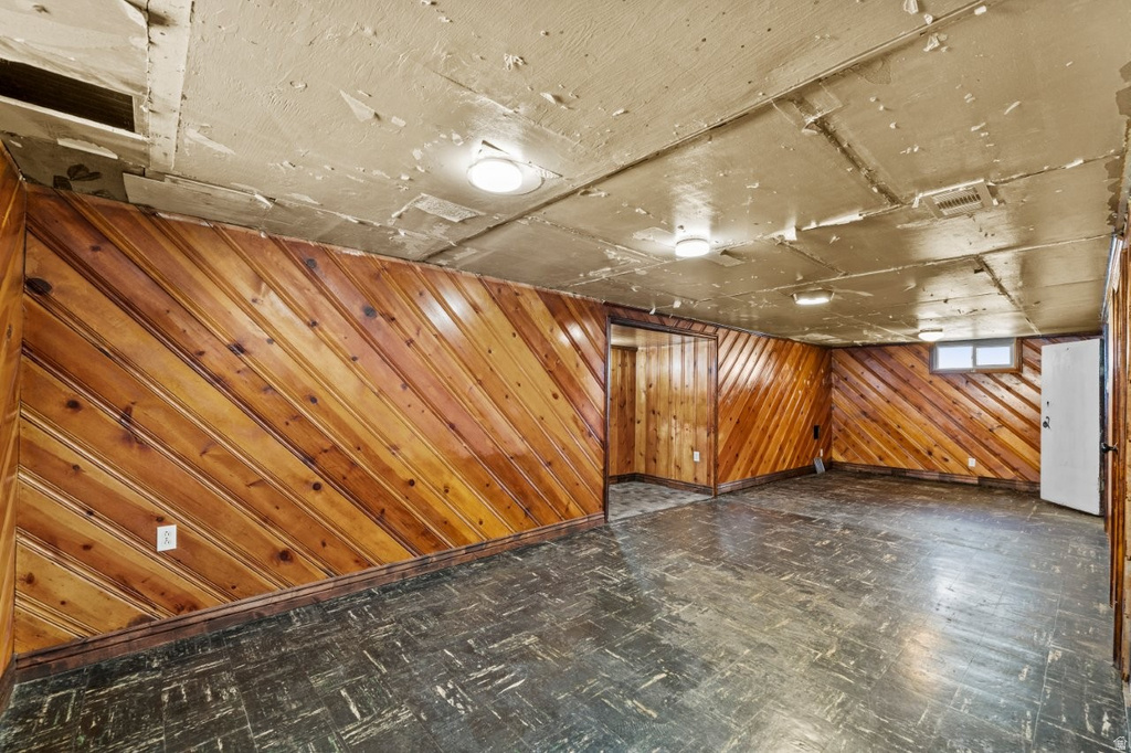 121 S LAKEVIEW DR Clearfield, UT 84015