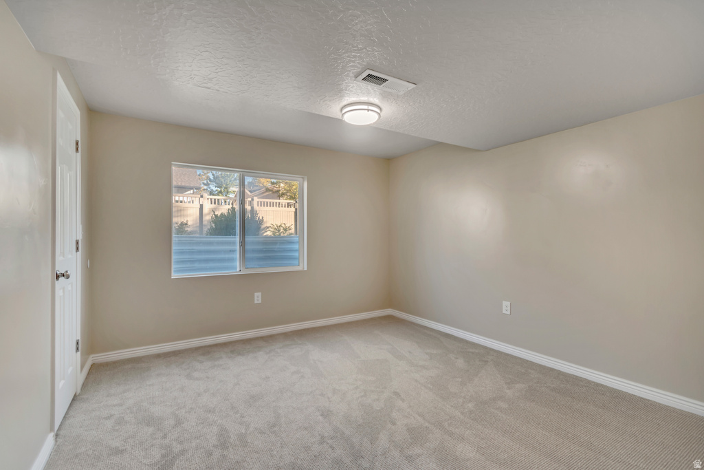 11569 S OAKMOND RD South Jordan, UT 84009