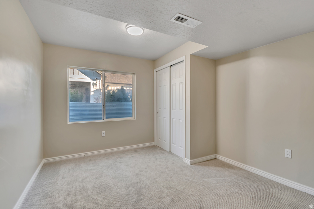 11569 S OAKMOND RD South Jordan, UT 84009