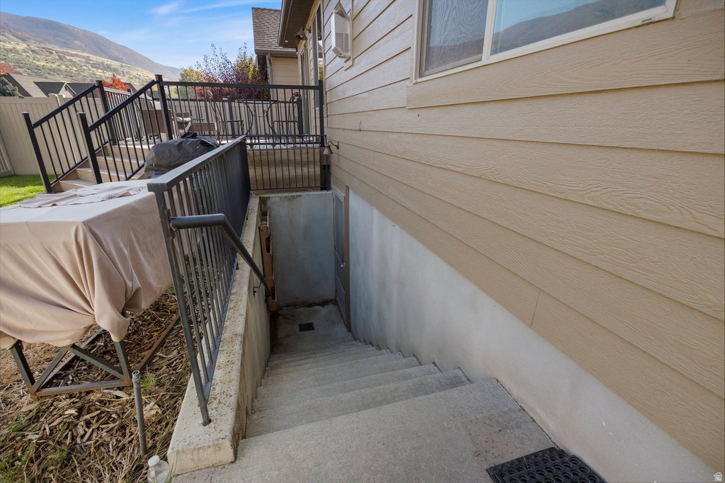 739 S RICE RD Farmington, UT 84025