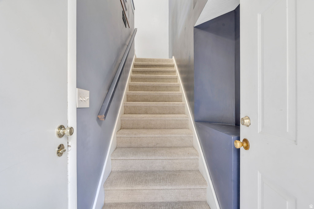 1388 W OCEAN CT Taylorsville, UT 84123