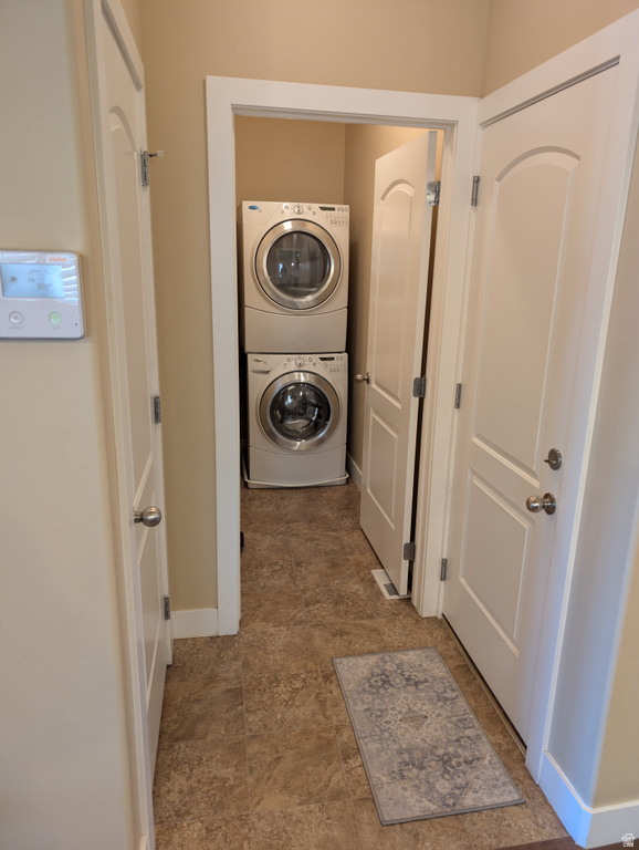 2326 W MACKAY LN Taylorsville, UT 84129