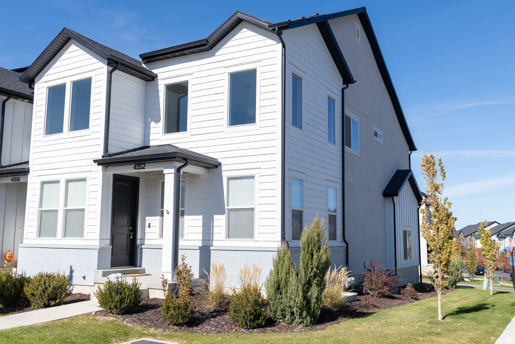 4352 W REX PEAK WAY Herriman, UT 84096