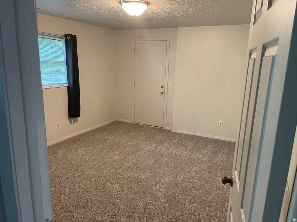 4055 S HILLCREST CIR South Ogden, UT 84405