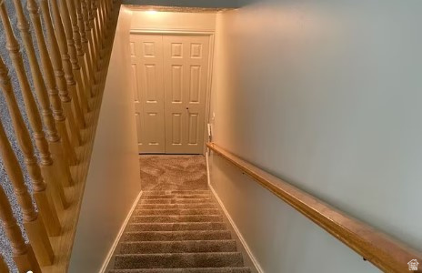 4055 S HILLCREST CIR South Ogden, UT 84405