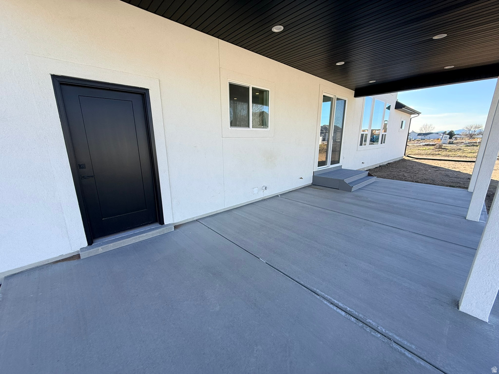 2508 W 3000 N Farr West, UT 84404