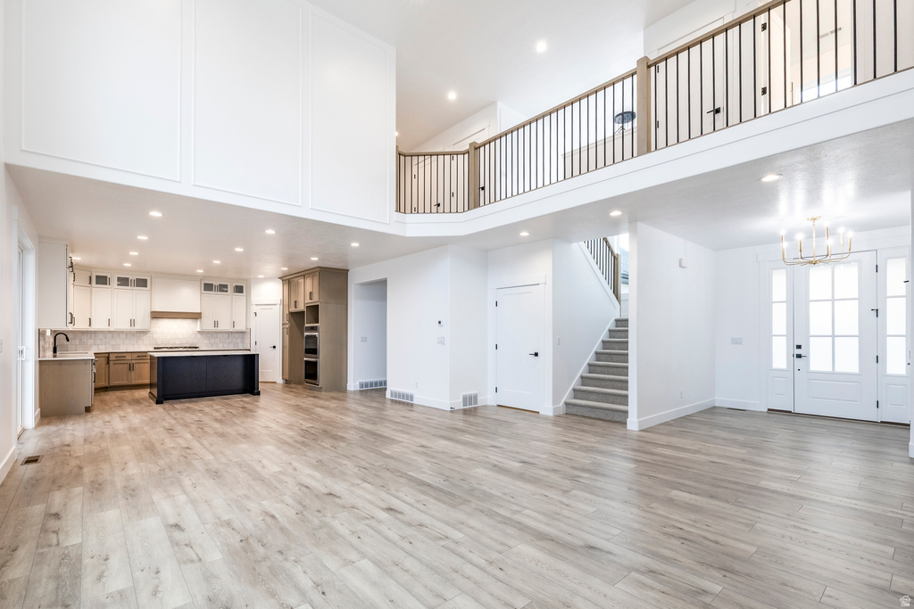 2508 W 3000 N Farr West, UT 84404