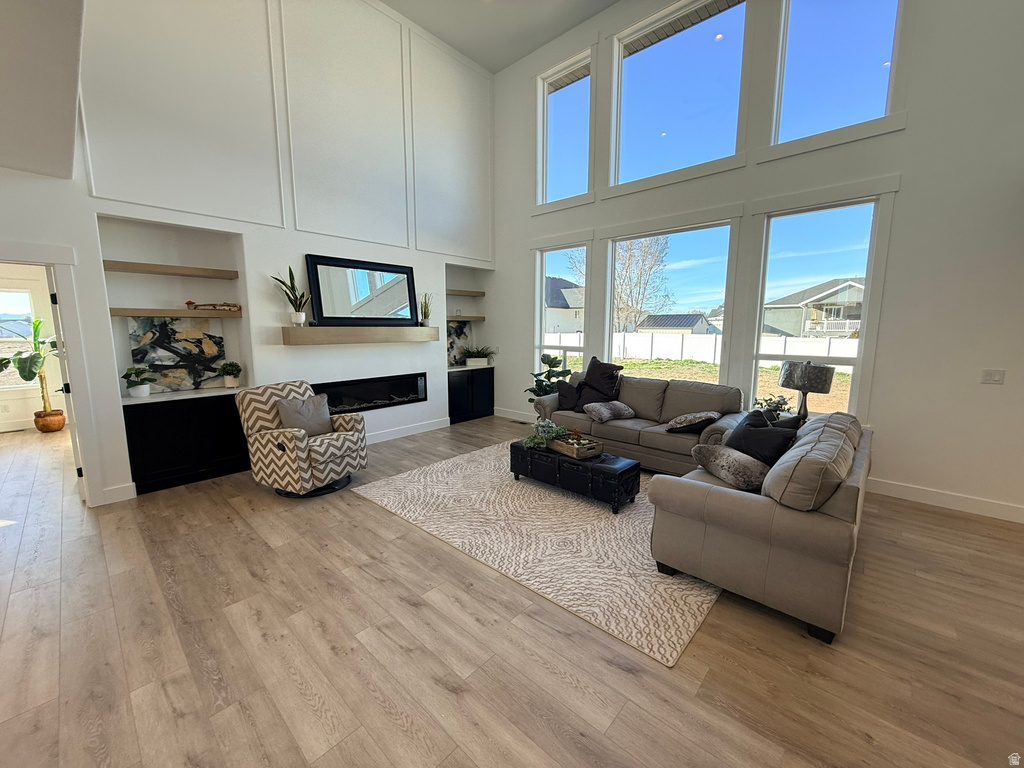 2508 W 3000 N Farr West, UT 84404