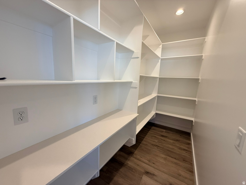 2508 W 3000 N Farr West, UT 84404