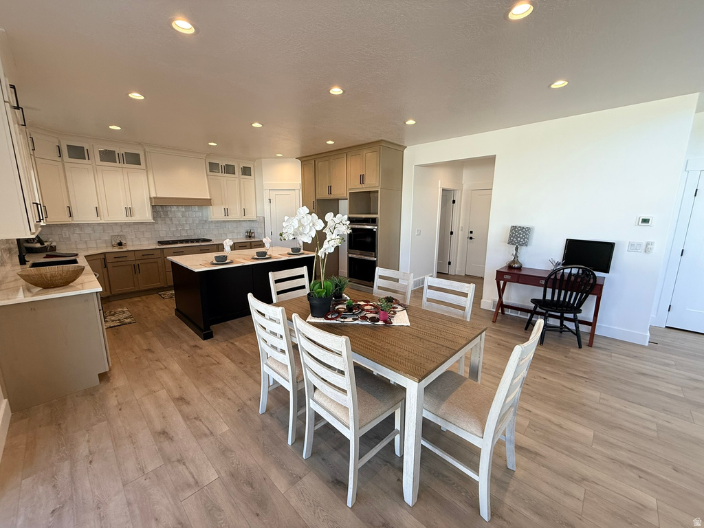 2508 W 3000 N Farr West, UT 84404