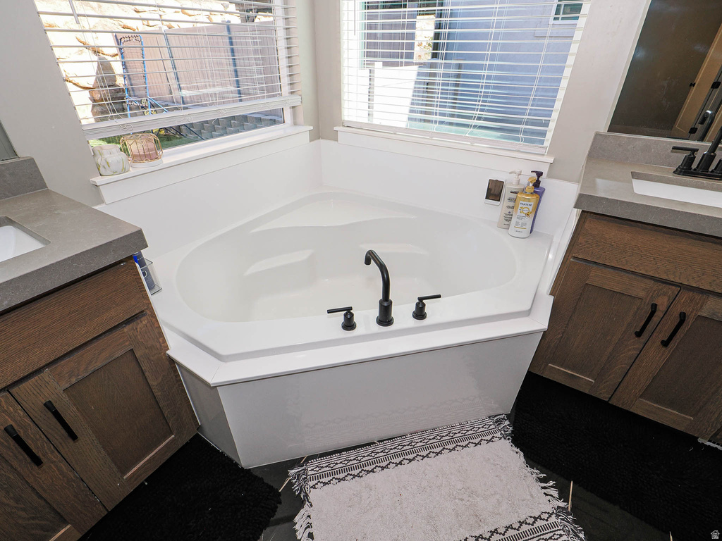 4293 N SEASONS VIEW DR Lehi, UT 84048