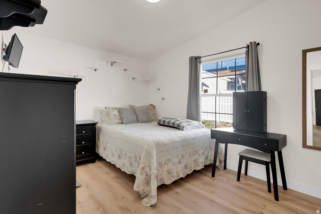 283 E PIONEER AVE Sandy, UT 84070