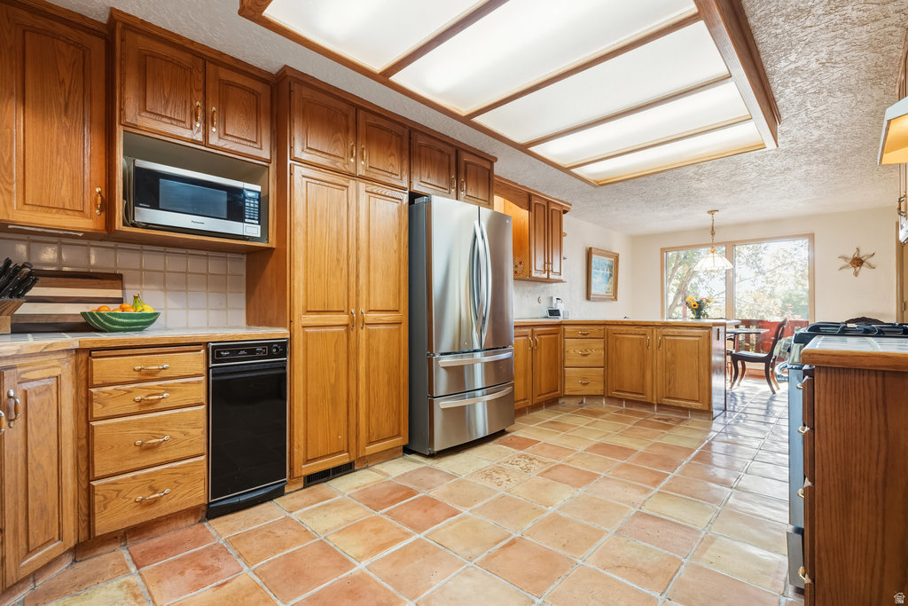 1220 E 225 N Springville, UT 84663