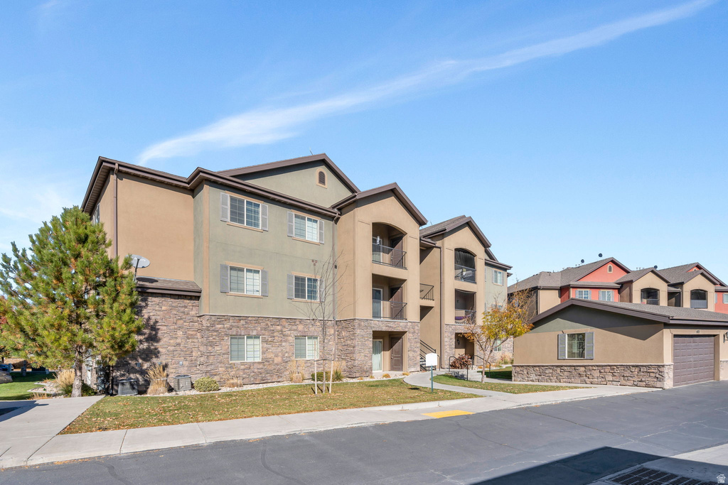 127 E JORDAN RIDGE BLVD #406 Saratoga Springs, UT 84045
