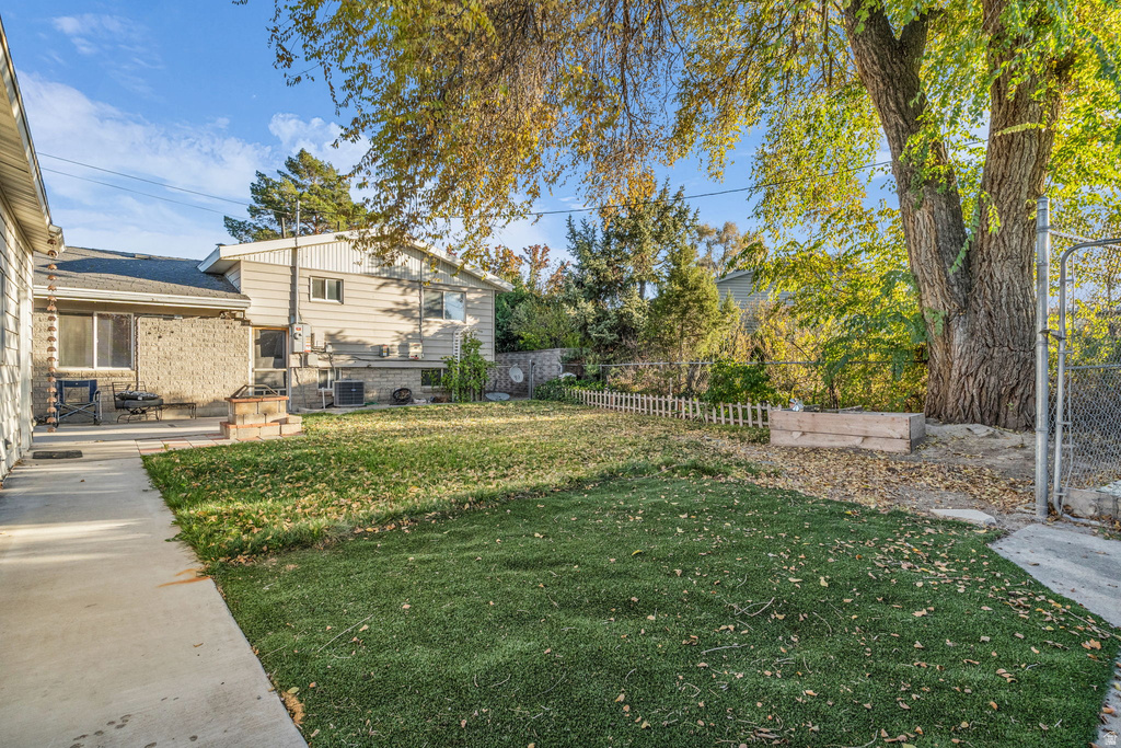 1844 LEISURE LN Taylorsville, UT 84129